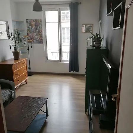 Ideal Jo Et Visite De Paris